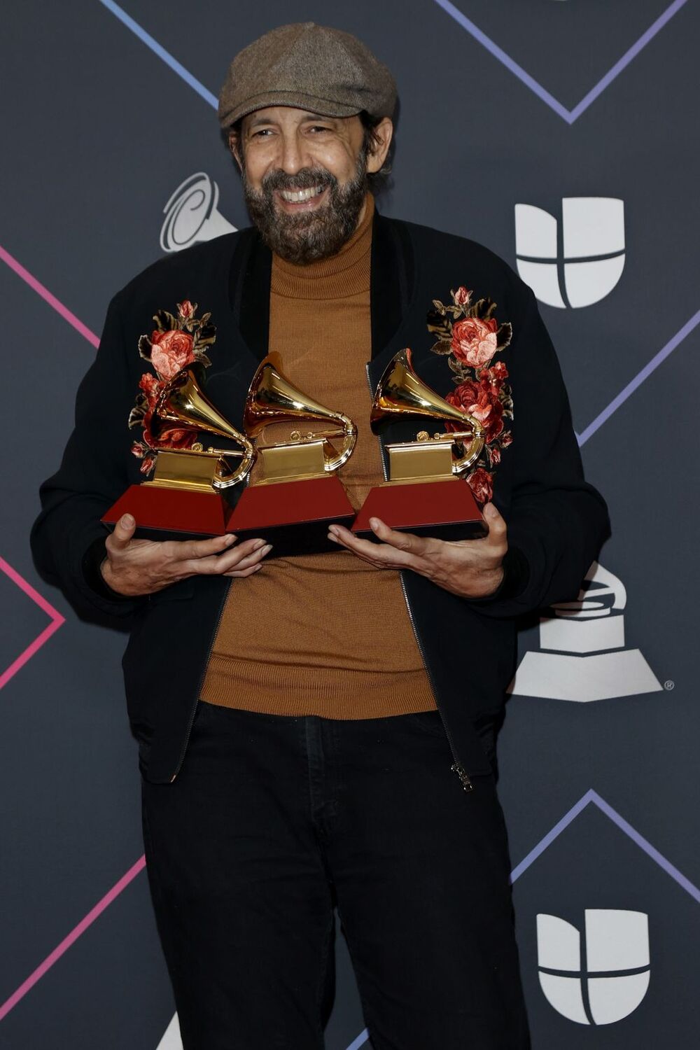 Press Room - 22nd Latin Grammy Awards  / NINA PROMMER