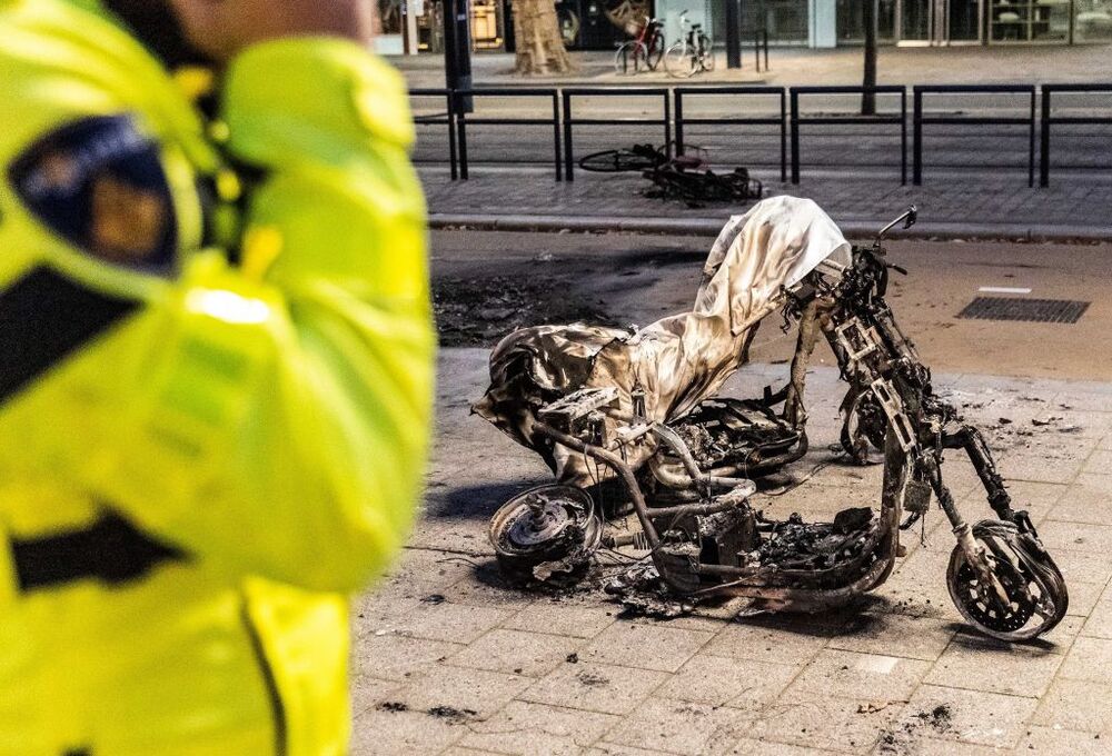 Riots in Rotterdam at protest against the 2G policy  / JEFFREY GREENWEG