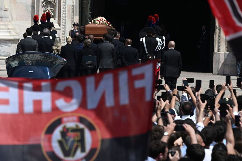 Italy bids farewell to former prime minister Silvio Berlusconi  / CIRO FUSCO