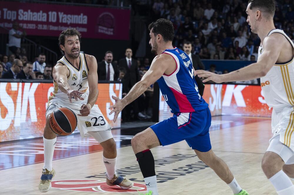 Yabusele lidera a un Real Madrid incansable 