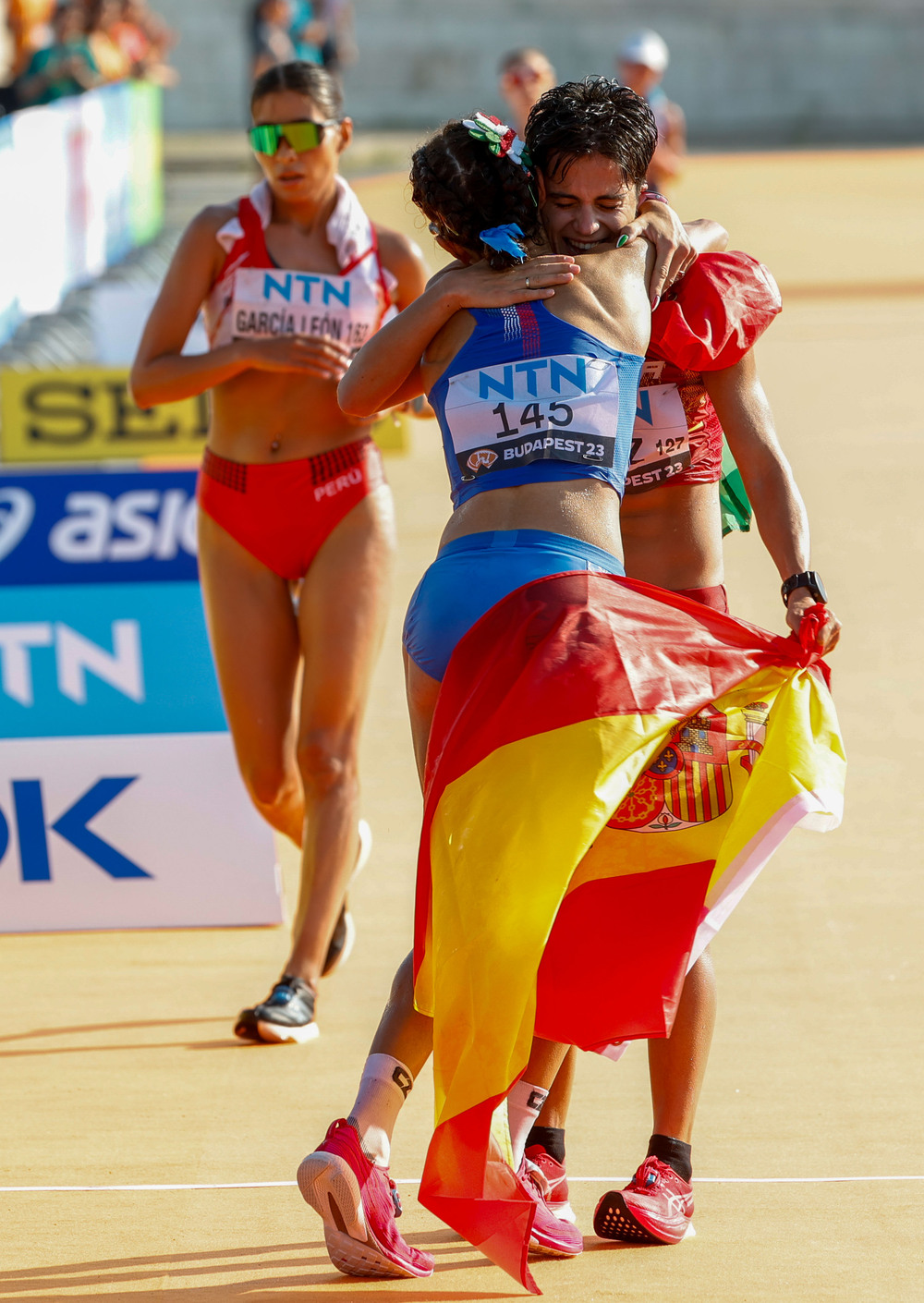 María Pérez, campeona del mundo de 20 kilómetros marcha  / EFE