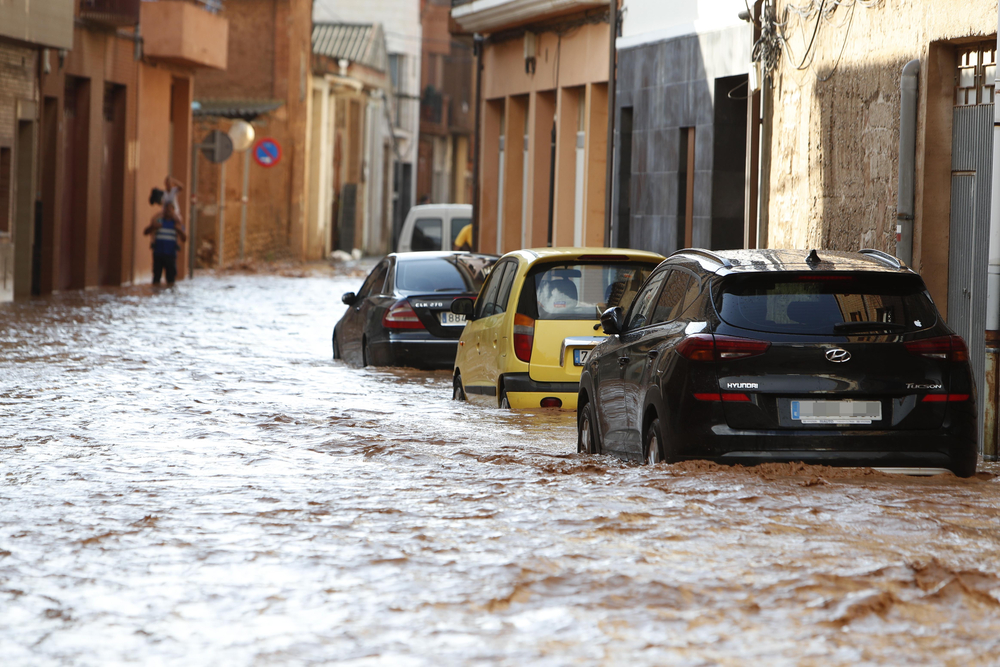 Inundaciones en Rincón de Soto (La Rioja) la tarde del viernes 7 de julio de 2023  / JAVIER BELVER (AGENCIA EFE)