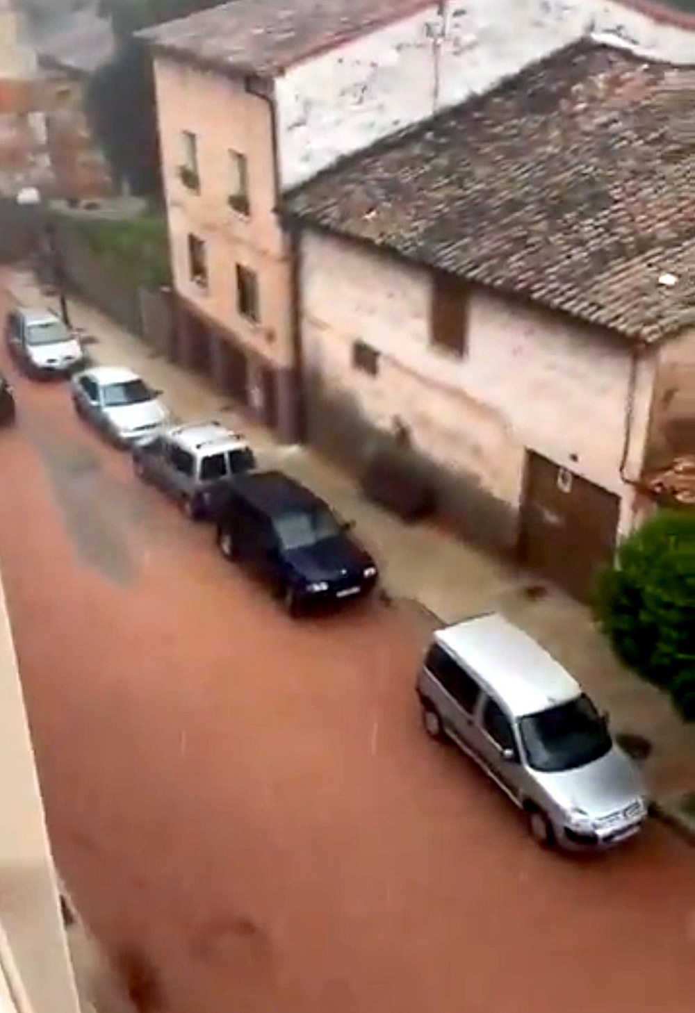 Calle inundada en Nájera.