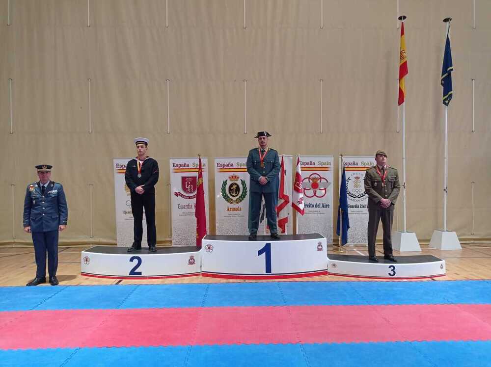 La entrega de trofeos en el IV Campeonato Nacional Militar de Taekwondo.