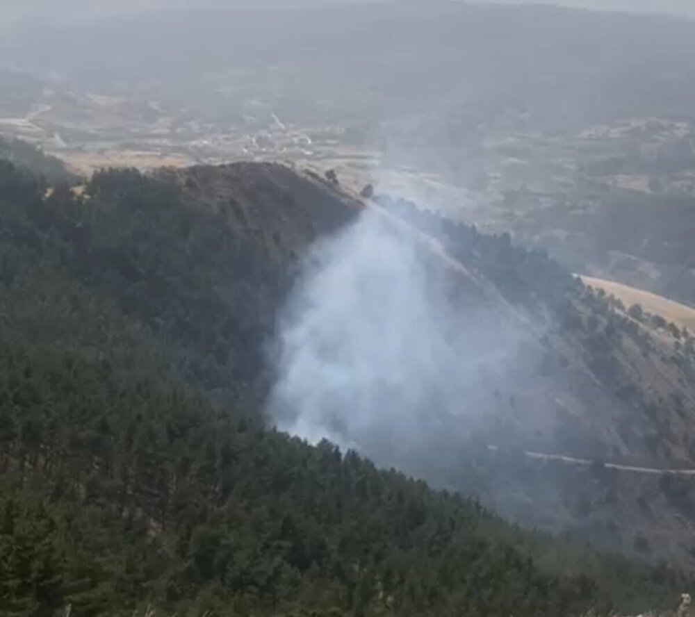 Humo en la zona donde se encuentra el incendio. 