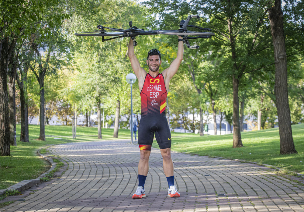 Jorge Hernáez, antes de un entrenamiento en la capital riojana.