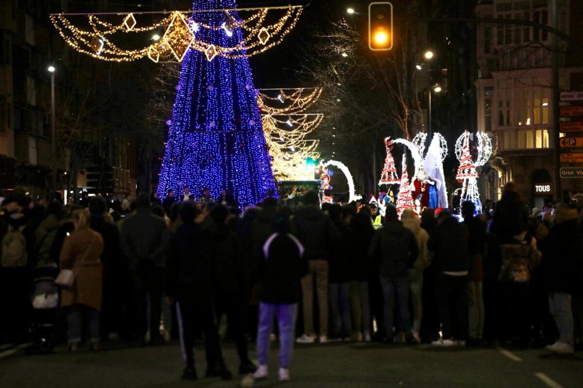 Imagen de la cabalgata de Reyes de Logroño  / ÓSCAR SOLORZANO