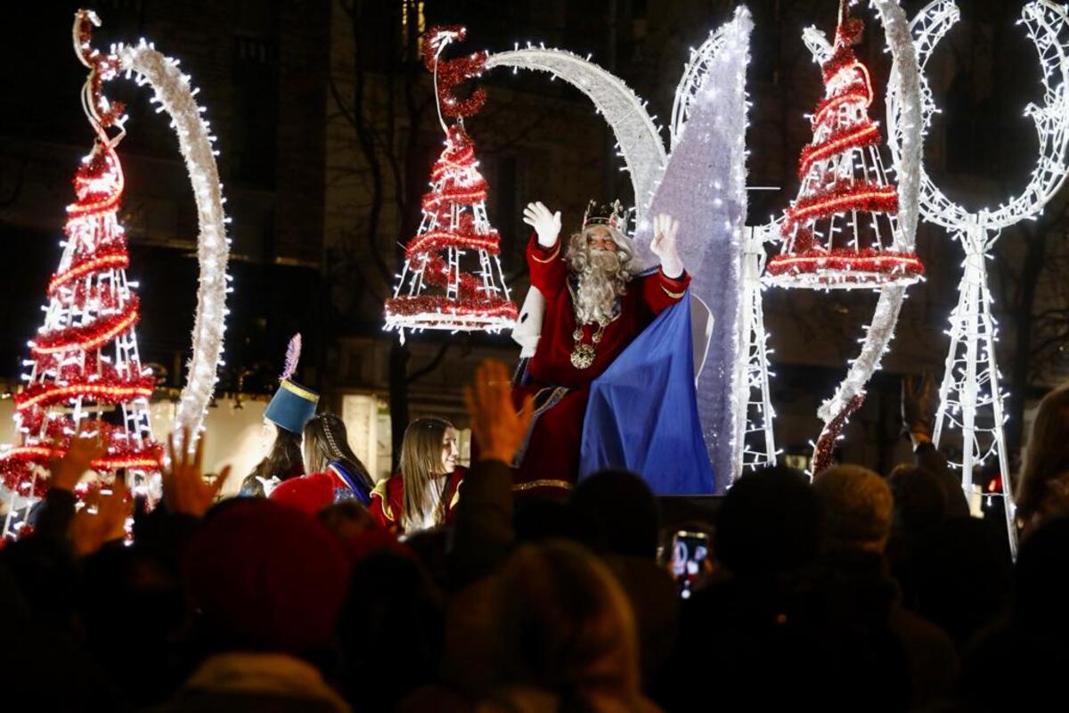 Imagen de la cabalgata de Reyes de Logroño  / ÓSCAR SOLORZANO