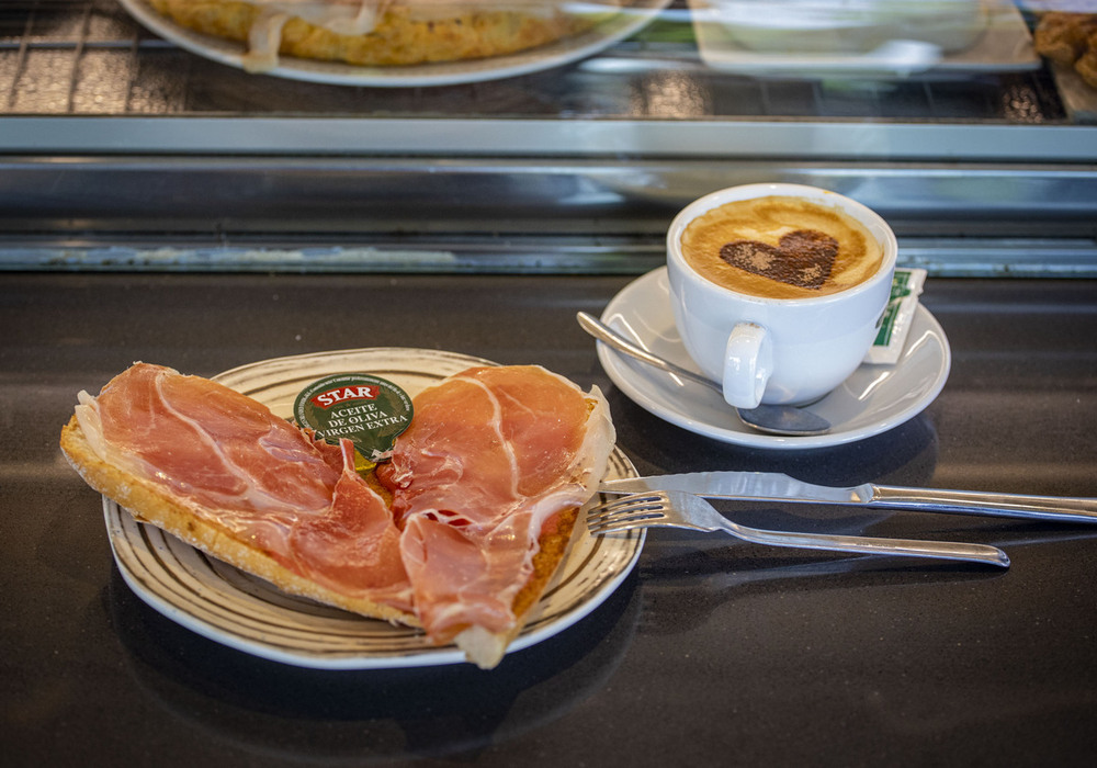 Eduardo Cadarso era un habitual del Al Toque. Ahora sus desayunos serán franceses.