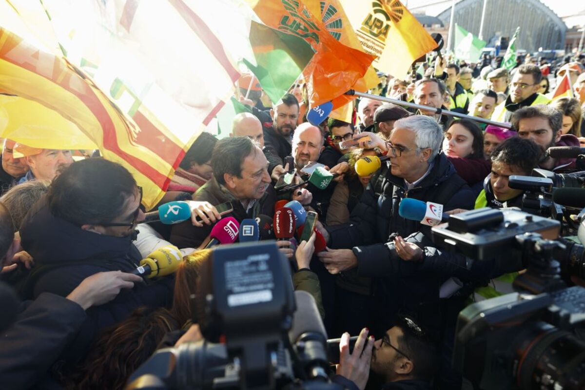 Una tractorada en Madrid y cita clave en la UE: así arranca la tercera semana de protestas  / J.J. GUILLÉN