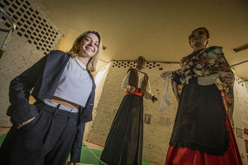 Orgullo de tía abuela, gigante y mujer