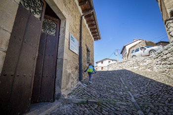 63 pueblos sobreviven con uno o ningún menor de cinco años