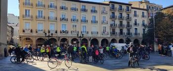 Una bicicletada reclama en Logroño la movilidad sostenible