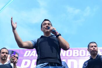 Ecuador elige a Noboa como su nuevo presidente