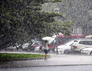 La tormenta inunda Nájera y provoca problemas en Logroño