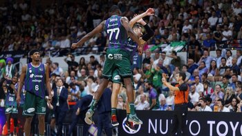 El Unicaja sigue de fiesta