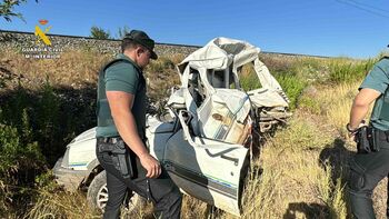 Un tren arrolla a una furgoneta vacía en Arrúbal