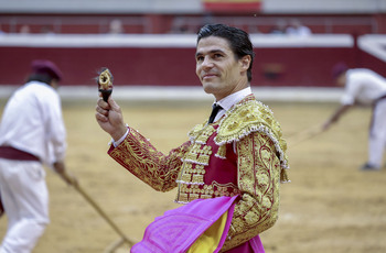 Orejas para Ortega y Aguado en la última de Feria en La Ribera