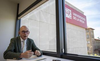 Ayala no se presentará a la reelección de rector de la UR