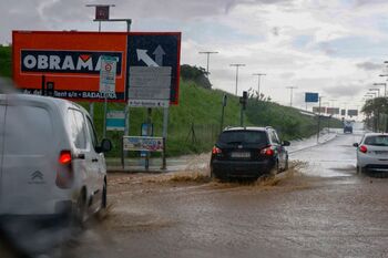 Una lluvia torrencial amenaza a los ríos de Cataluña