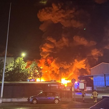 El incendio en una planta de residuos afectó a Monte Cantabria