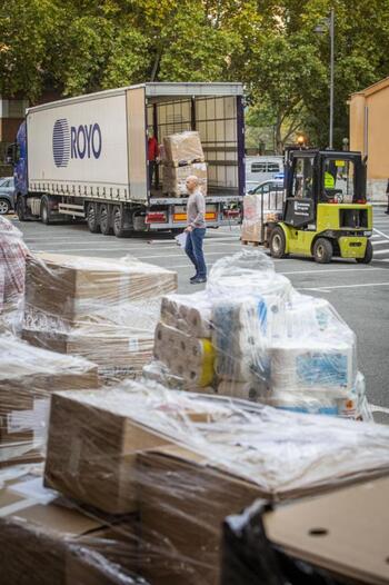 Logroño envía tres trailers con ayuda humanitaria a Valencia