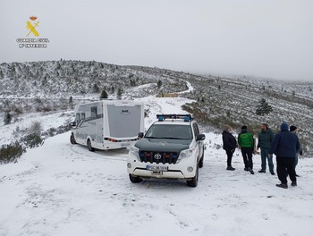 Una caravana, atrapada en la nieve por culpa del GPS