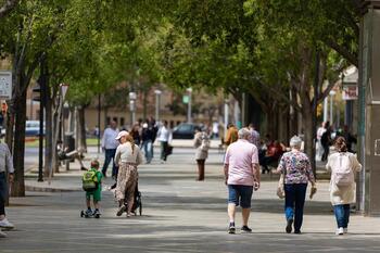 La población española supera ya los 48,7 millones de habitantes