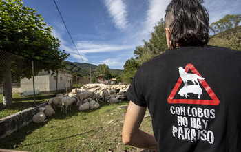 «Con lobos no hay paraíso»