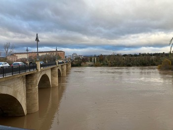 La crecida del Ebro se queda por debajo de lo previsto