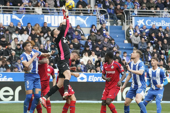 El Getafe saca oro en Vitoria 