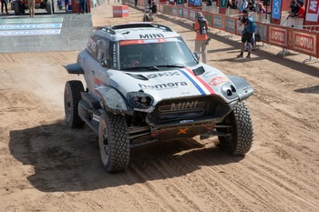 Guerlain Chicherit domina la primera etapa del Dakar 2025